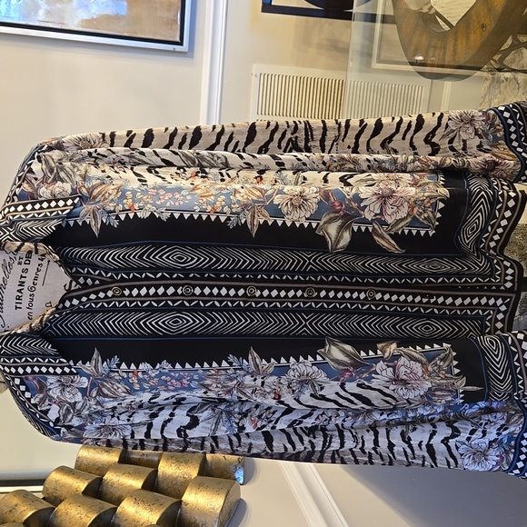 Hale Bob Floral Black, White, Blue Zebra Detail Luxuey Blouse - Picture 2 of 8